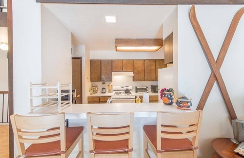 Dollar Point Eigentumswohnung | Neue Auflistung! Tolle Lage, nur wenige Minuten von Ski, See und Tahoe City entfernt!