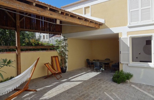 Sorano Hütte | VINCENNES: Apartment mit Charme, ruhig und sonnig