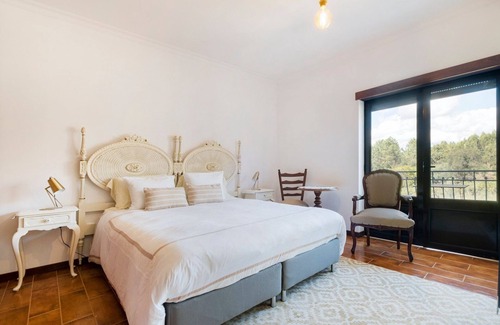 Figueiro dos Vinhos Wohnung | Vintage Charm Meets Modern Comfort