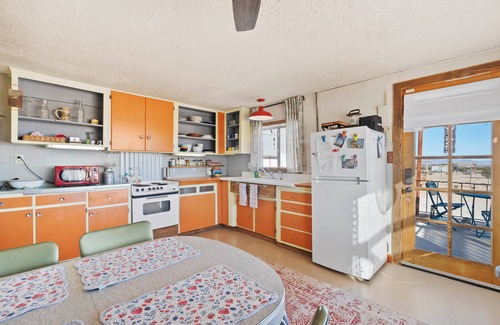 Wonder Valley Kabine | Vintage Joshua Tree Park Gem! Old Dale Ranch Retreat on private 5 acres.