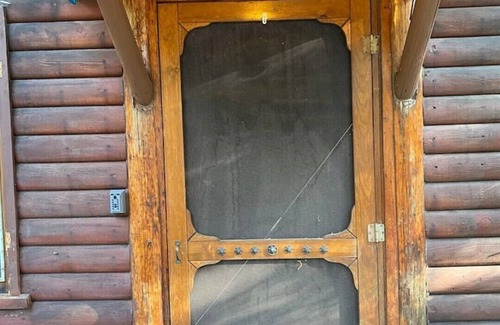 Forest Falls Kabine | Vintage Mountain Cabin