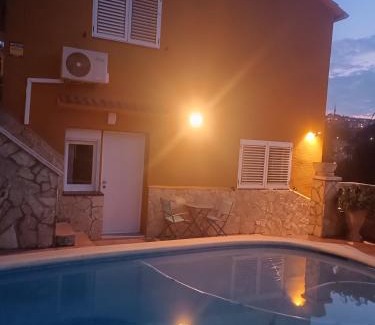 Segur de Calafell Wohnung | VIP Poolsuite Calafell