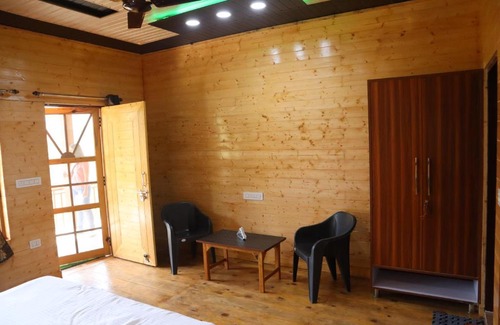 Mukteshwar Haus | Vita Kaaphal Home Parvada