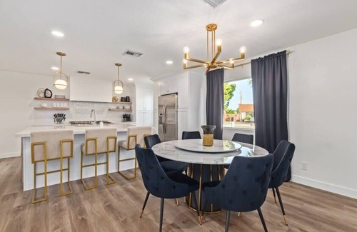 Park Scottsdale Four Haus | Viva Las Scottsdale by Scottsdale Beach Club - NEW
