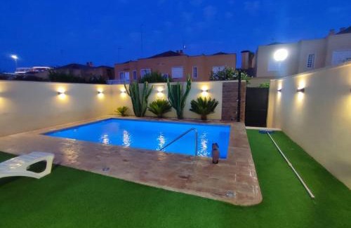 Jerez de la Frontera Haus | VIVE JEREZ Casa de lujo con piscina y barbacoa en la mejor zona de Jerez de la Frontera