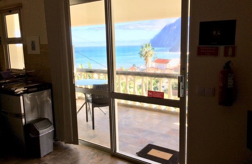 Porto da Cruz Wohnung | Vivenda Linda Vista 1 Schöne Aussicht auf das Meer und die Berge in Porto da Cruz