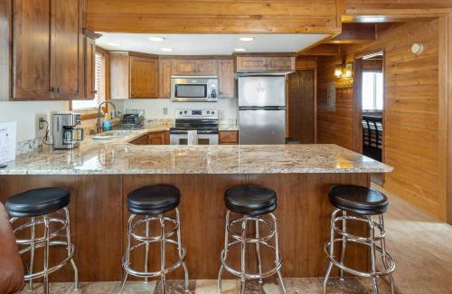 Snowbird Haus | Vivian Park Sundance Cabin