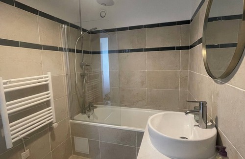 Bagnolet Wohnung | Vue Panoramique : Appartement Élégant