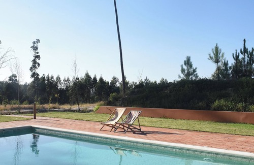 Sao Martinho da Cortica Haus | VUMBA – Beira Suite