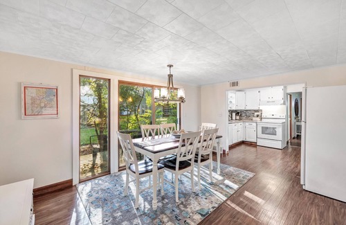 Green Bay Haus | ⌈W a t e r f r o n t ⌋ cottage with tower! ⏏︎