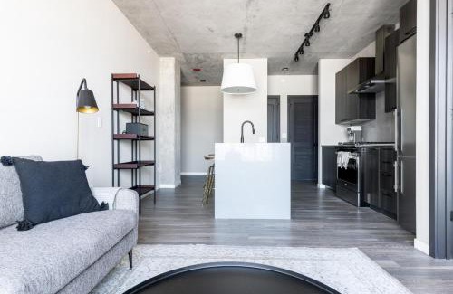 West Loop Wohnung | W Loop 1BR w Pool Gym nr Fulton Mkt CHI-293