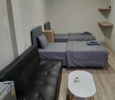 Phra Khanong Nuea Hotel | W71