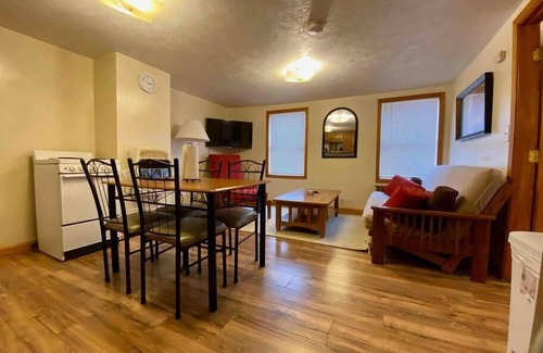 Wabash Wohnung | Wabash Eagles Nest 171.5 Apt., 2nd Floor