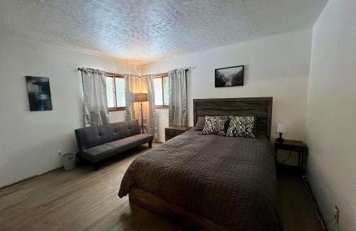 Wetmore Haus | Wagner Creek Hideaway