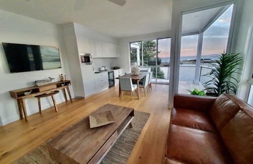 Shellharbour Eigentumswohnung | Wake up to the ocean at LegaSea