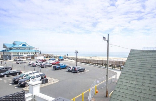 Sea Bright Haus | Wake up w/ Ocean Views in SeaBright!
