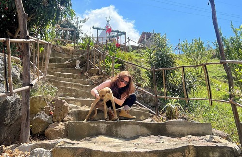 California Kabine | Wake up with a view of the mountains from our Hostal Las Valkirias