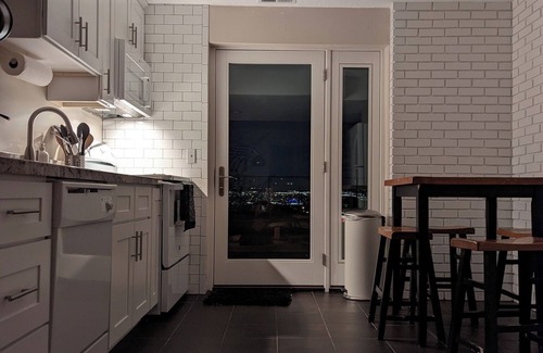 Draper Haus | Walk-out Basement with a view and private entrance