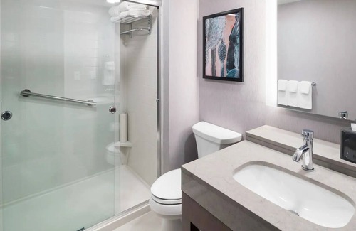 Tempe Hotel | Walk to ASU from Modern Tempe Suite – Near Dining, Nightlife & Downtown Phoenix