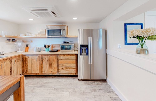 Kitty Hawk Eigentumswohnung | Walk to Beach 1BR 1st-Floor | Patio | Kitchenette