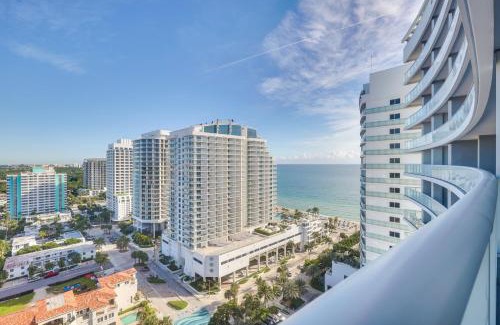 Central Beach Wohnung | Walk to Beach and Dining! Luxe Fort Lauderdale Condo