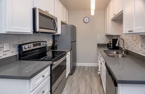 Mesa Grande Haus | Centrally Located Cozy Modern Condo