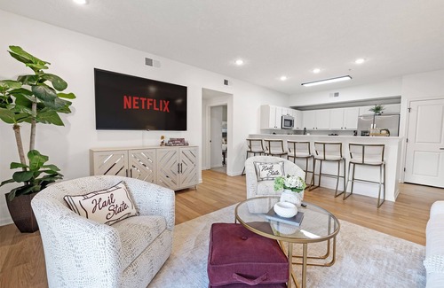 Starkville Eigentumswohnung | Walk to Davis Wade Stadium, Pet Friendly, King Bed