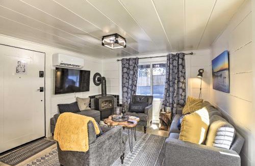 Lincoln Park Haus | Walk to Lake Tahoe Cozy Zephyr Cove Cabin!