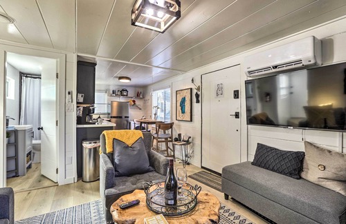 Lincoln Park Kabine | Walk to Lake Tahoe: Cozy Zephyr Cove Cabin!