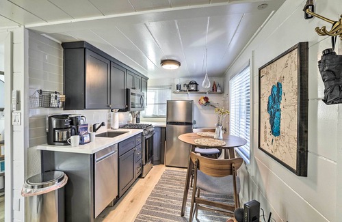 Lincoln Park Kabine | Walk to Lake Tahoe: Cozy Zephyr Cove Cabin!