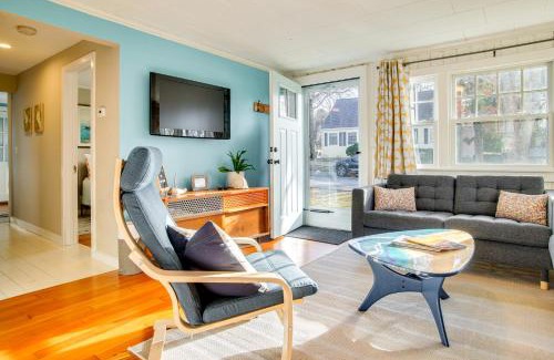 Monument Beach Haus | Walk to Monument Beach Cape Cod Cottage with Grill