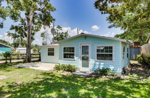 Steinhatchee Haus | Walk to Pier and River Dtwn Steinhatchee Escape!