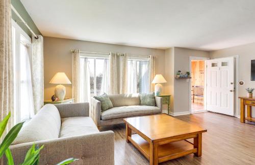 Mayfield Haus | Walk to Private Beach and Boat Launch Mayfield Home