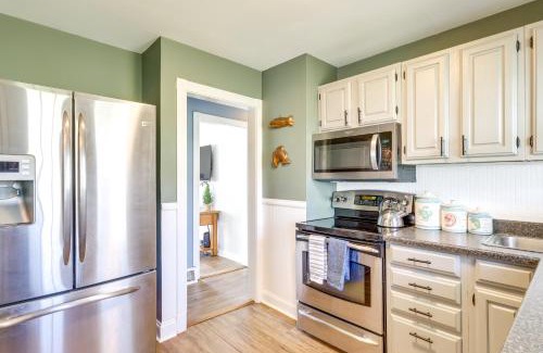 Mayfield Haus | Walk to Private Beach and Boat Launch Mayfield Home