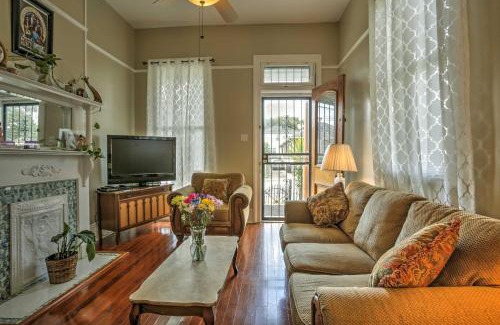Black Pearl Haus | Walk to River, Tram and Zoo Classic NOLA Home!