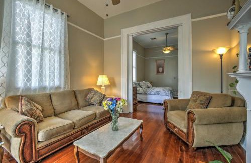 Black Pearl Haus | Walk to River, Tram and Zoo Classic NOLA Home!