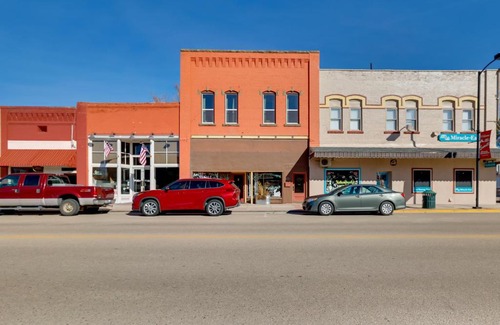 Emmett Wohnung | Walk to Shops and Eats Charming Dtwn Emmett Apt!