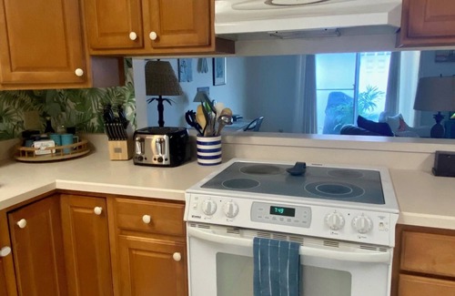 Cocoa Isles Haus | Walk to the beach! Comfortable 3-bedroom house in amazing Cocoa Beach sleeps 6.