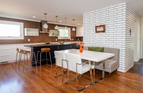 Ann Arbor Haus | Stylish remodeled home one mile from U of M football stadium with Tesla Charger