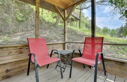 Bagley Haus | Walk to Wyalusing Beach Cabin with River View!