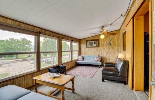 Bagley Haus | Walk to Wyalusing Beach Cabin with River View!