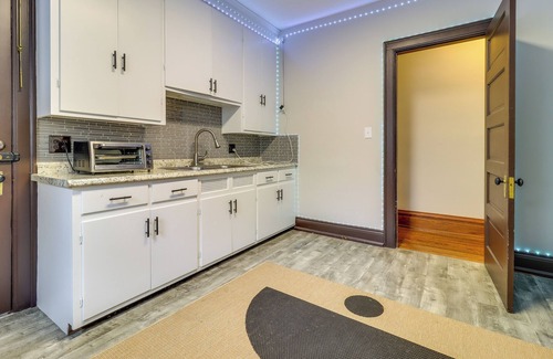 Toledo Wohnung | Walkable Apt: 4 Mi to Downtown Toledo!