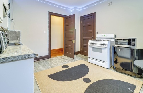 Toledo Wohnung | Walkable Apt: 4 Mi to Downtown Toledo!