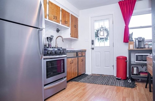 Grandview Heights Wohnung | Walkable + Lively Neighborhood! | Close to Campus