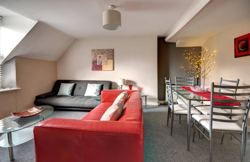 Cirencester Wohnung | Walkers Court 3 Bedroom Apartment