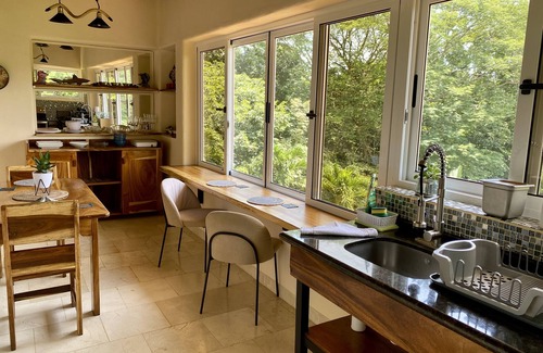 Puerto Carrillo Wohnung | Walking distance to swimming beach, Studio apartment, super safe, near Samara