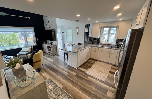 Vineyard Haven Wohnung | Walking-distance to town, shops, restaurants & ferry!