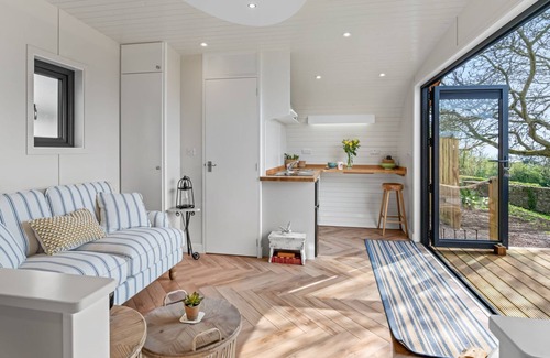 Tidenham Hütte | Wallhope Escape - sleeps 6 guests in 3 bedrooms