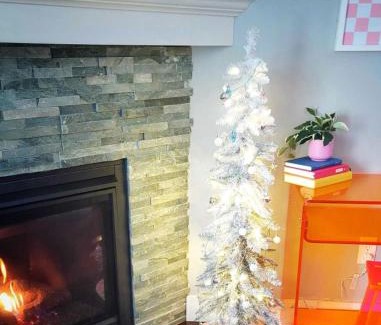 Traverse City Haus | Walnut, 3BR Townhom Near Downtown, Beach and Wineries