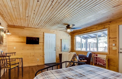 Lyons Kabine | Fall Getaway! The Walnut Cabin~20min to RMNP!